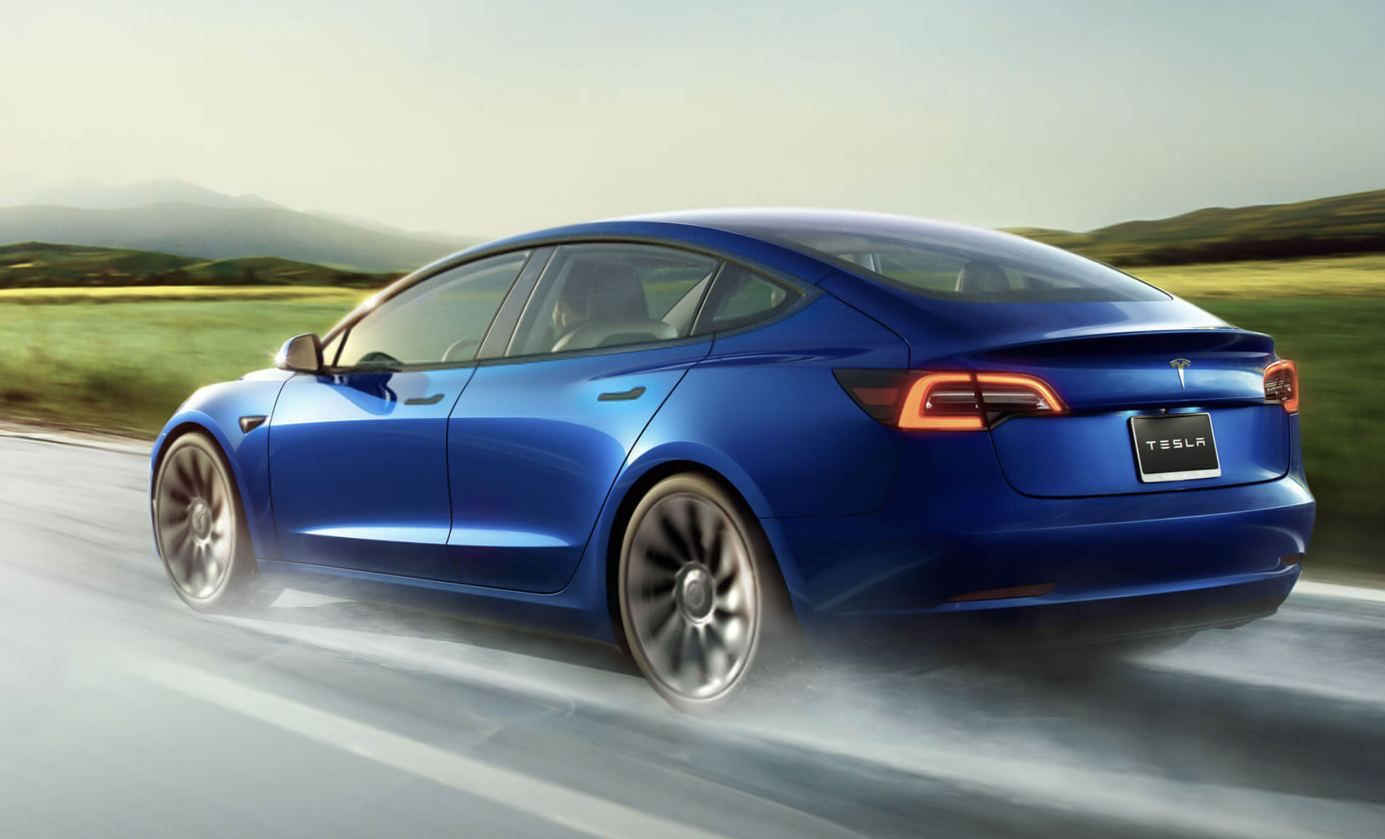 Tesla Model 3 Standard Range Plus 2021 : Caratteristiche e Foto